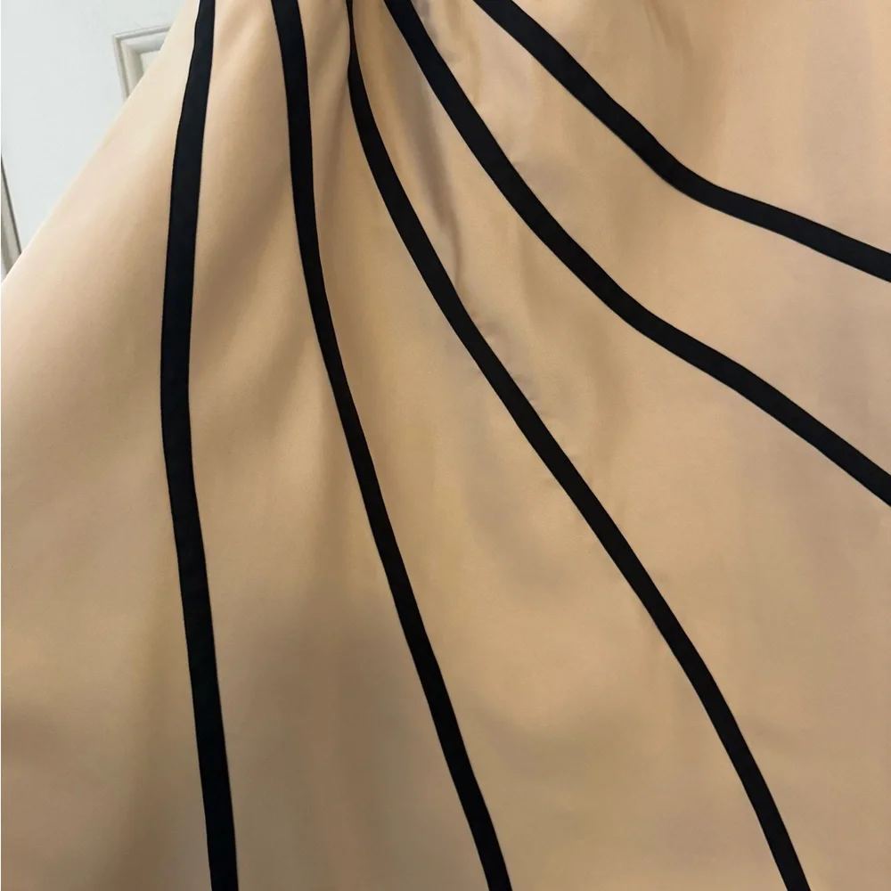 White House Black Market Tan and Black Midi Skirt size 10